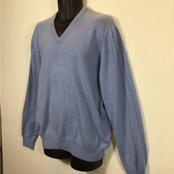 Brooks Brothers Mens 100% Cashmere Sweater Size XL Scottish V-Neck Pullover Blue - Picture 2 of 13